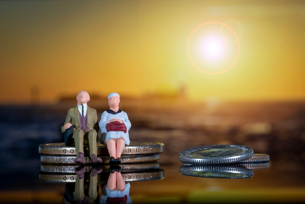 Как увеличить размер пенсии: кому положены надбавки и сколько денег можно получить