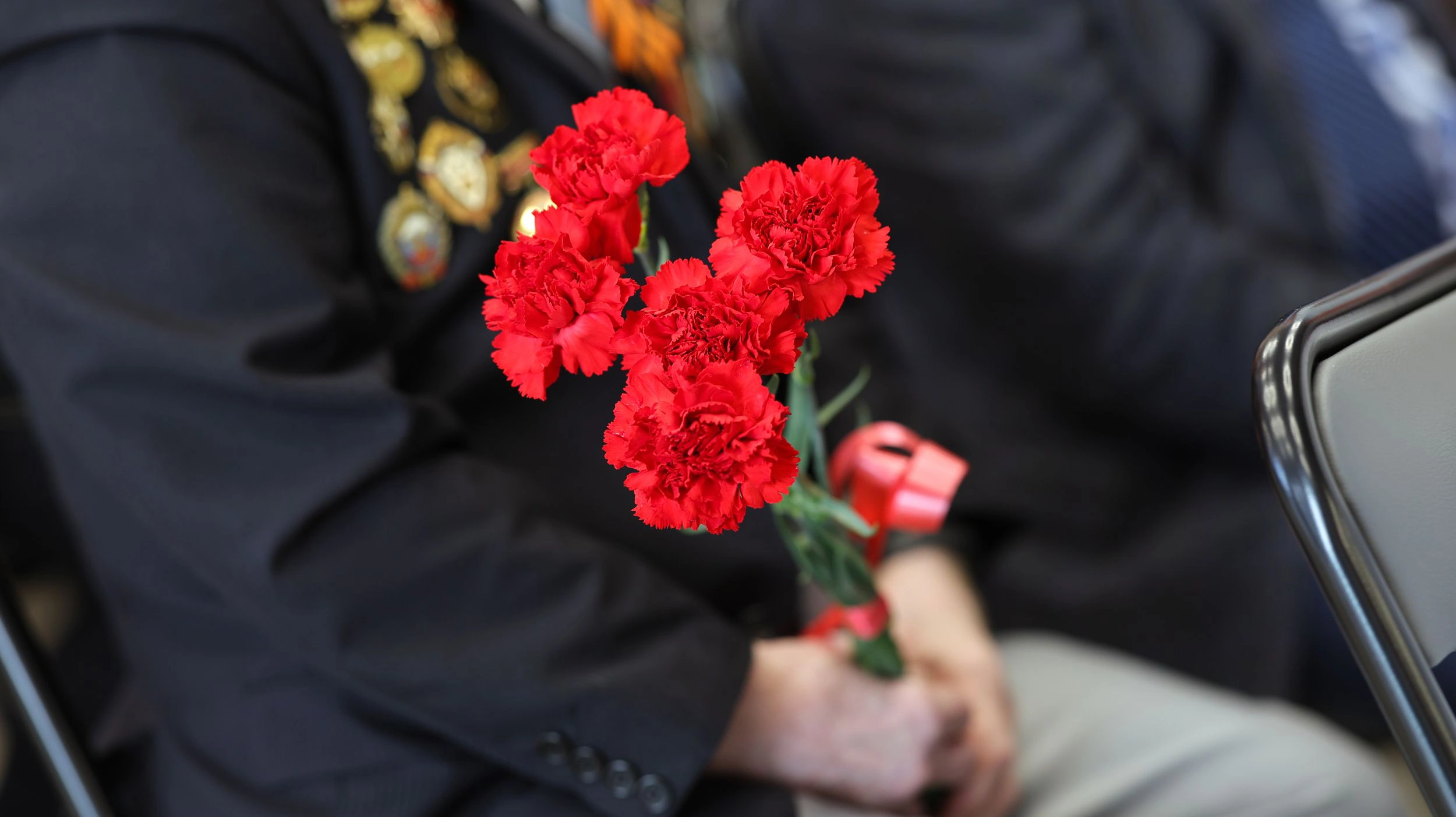 В ЯНАО ветераны ВОВ получили выплаты ко Дню Победы