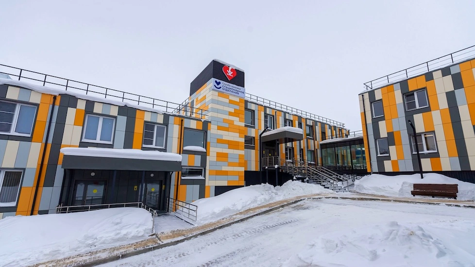 Новая современная больница в Аксарке готовится к приёму пациентов