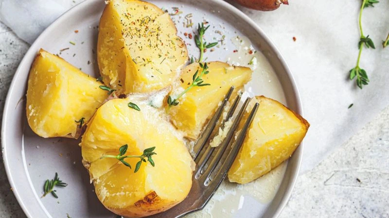 Нутрициолог Гусакова отметила способность картофеля снижать холестерин