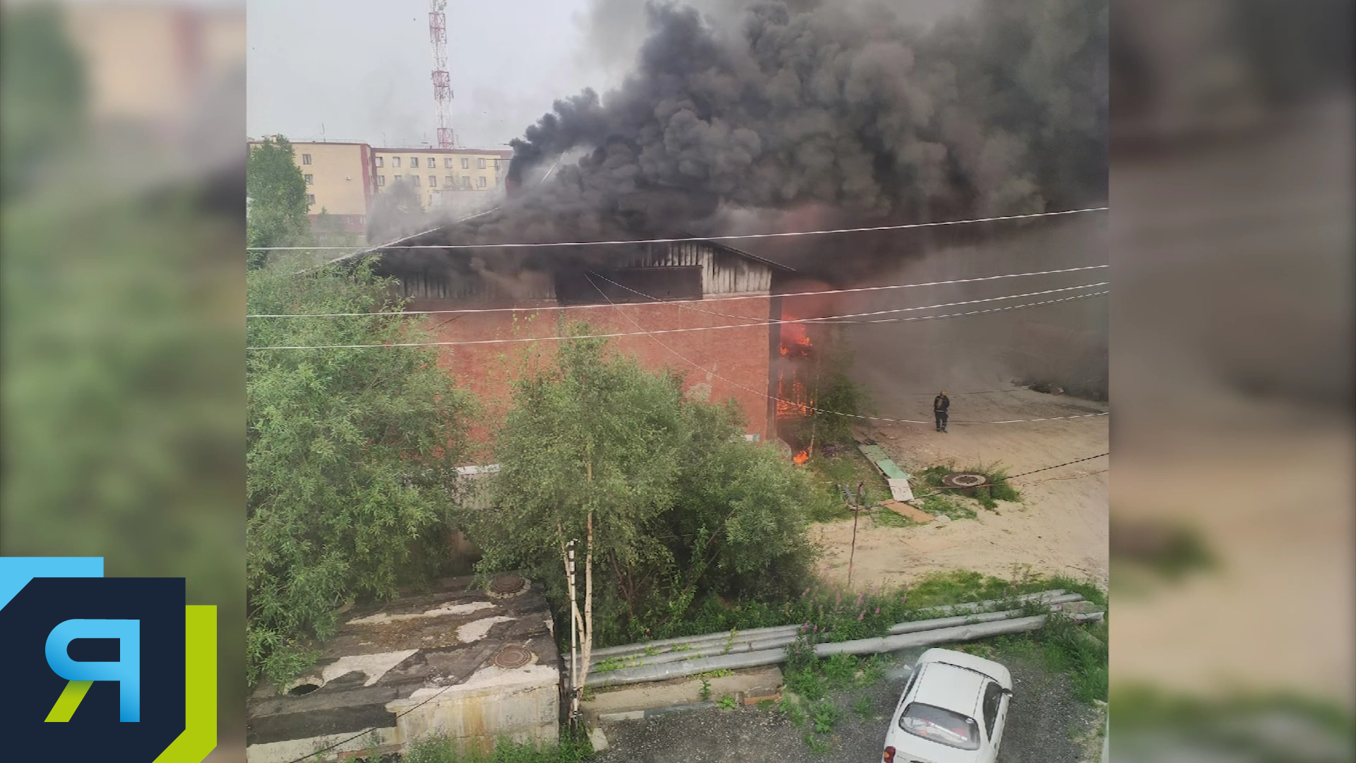 Прокуратура организовала проверку дома в Новом Уренгое, где произошел пожар  | Ямал-Медиа