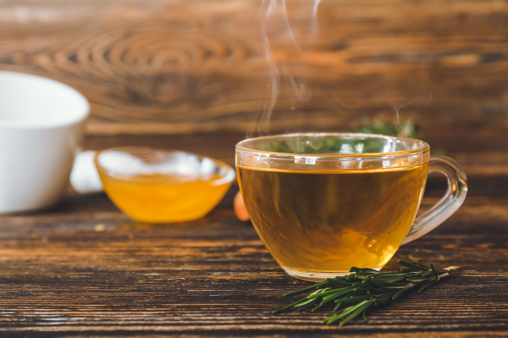 Учёный Созыкин: чай в пирамидках выделяет вредный для здоровья микропластик