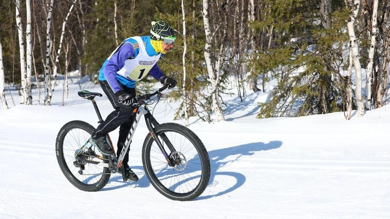 В Лабытнанги назовут самого быстрого снежного велогонщика