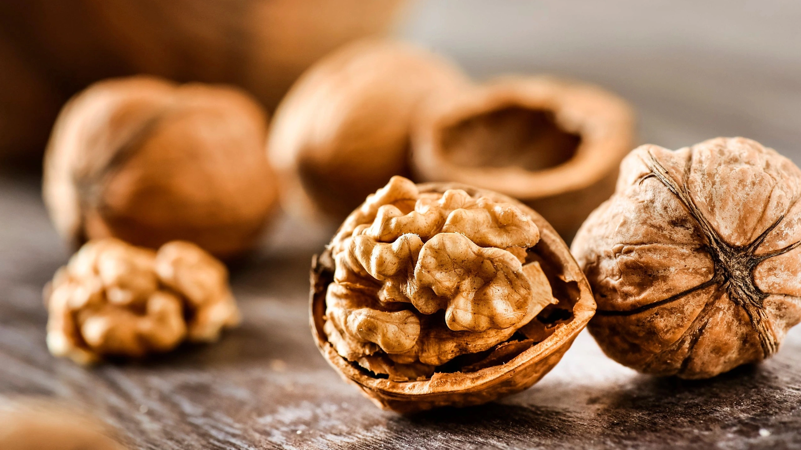 Реабилитолог назвал грецкий орех продуктом для снижения холестерина