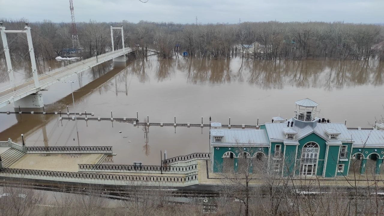 Оренбург не сдается: история города, который борется с паводком | Ямал-Медиа