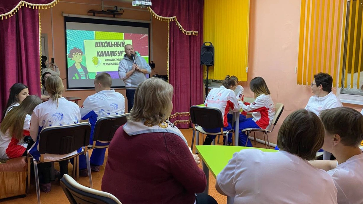 В Тазовский приехали школьники и педагоги из Волновахского района