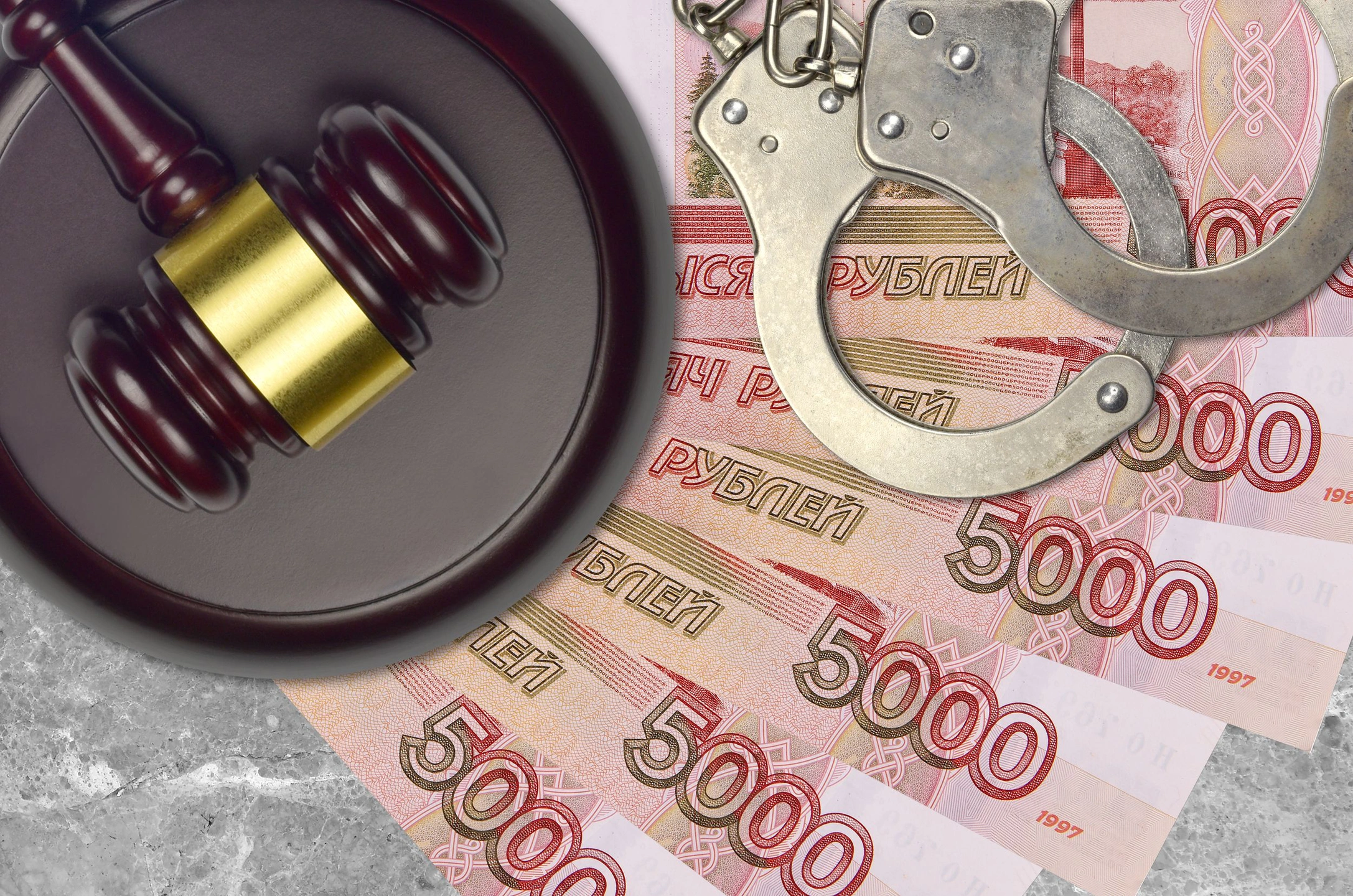 В Новом Уренгое расследуют дело о махинациях с налогами на 74 млн рублей