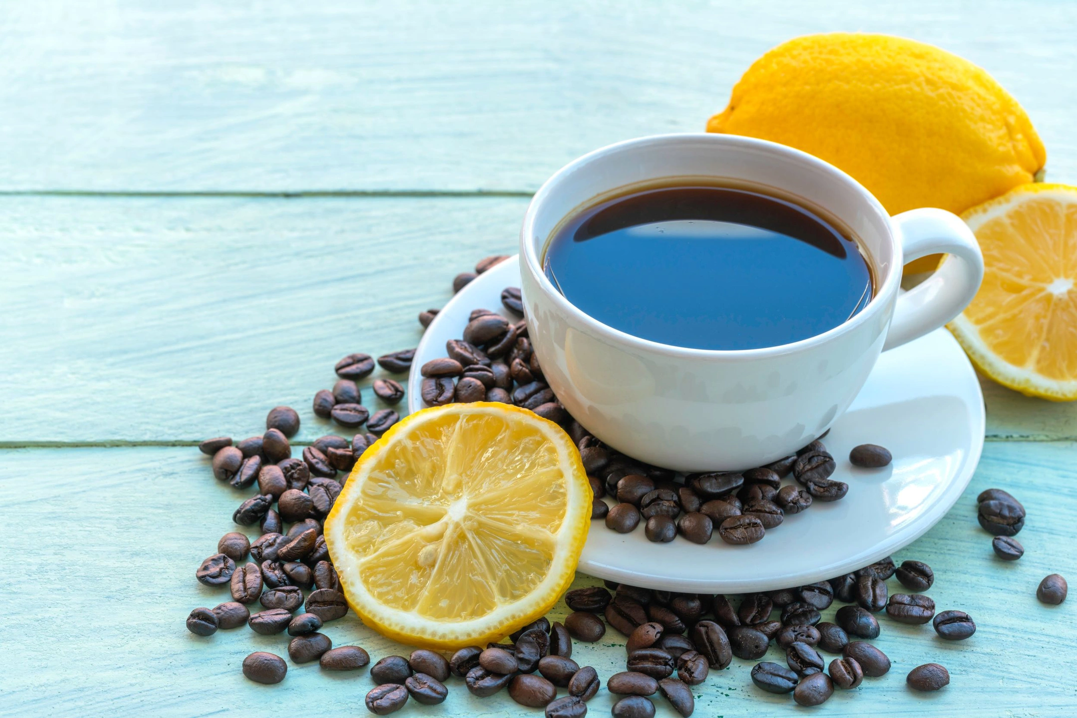 Кардиолог Гандельман: холодный кофе с апельсиновым соком снижает холестерин