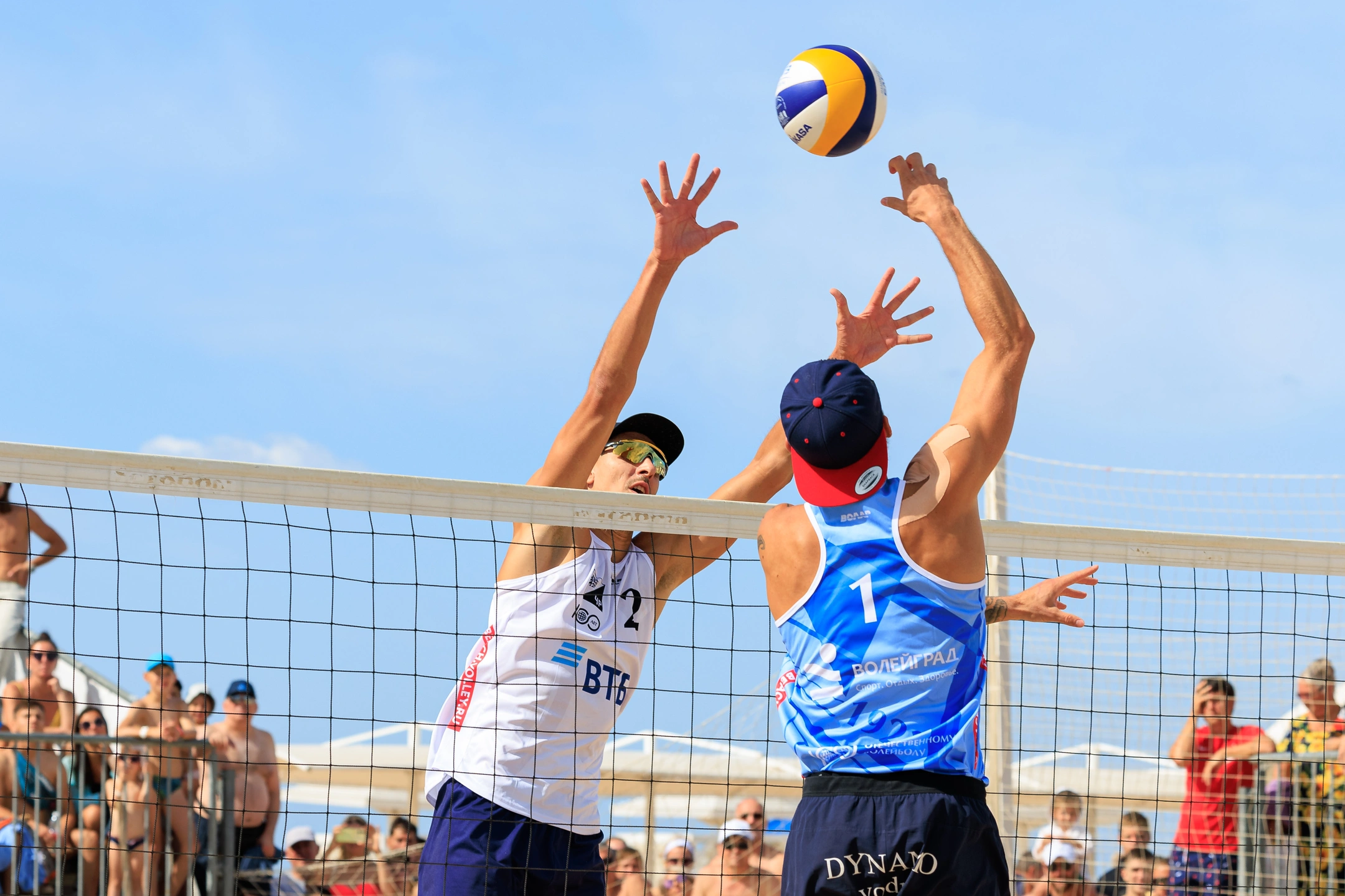 Открылся прием заявок на турнир по пляжному волейболу «66 Параллель» в ЯНАО