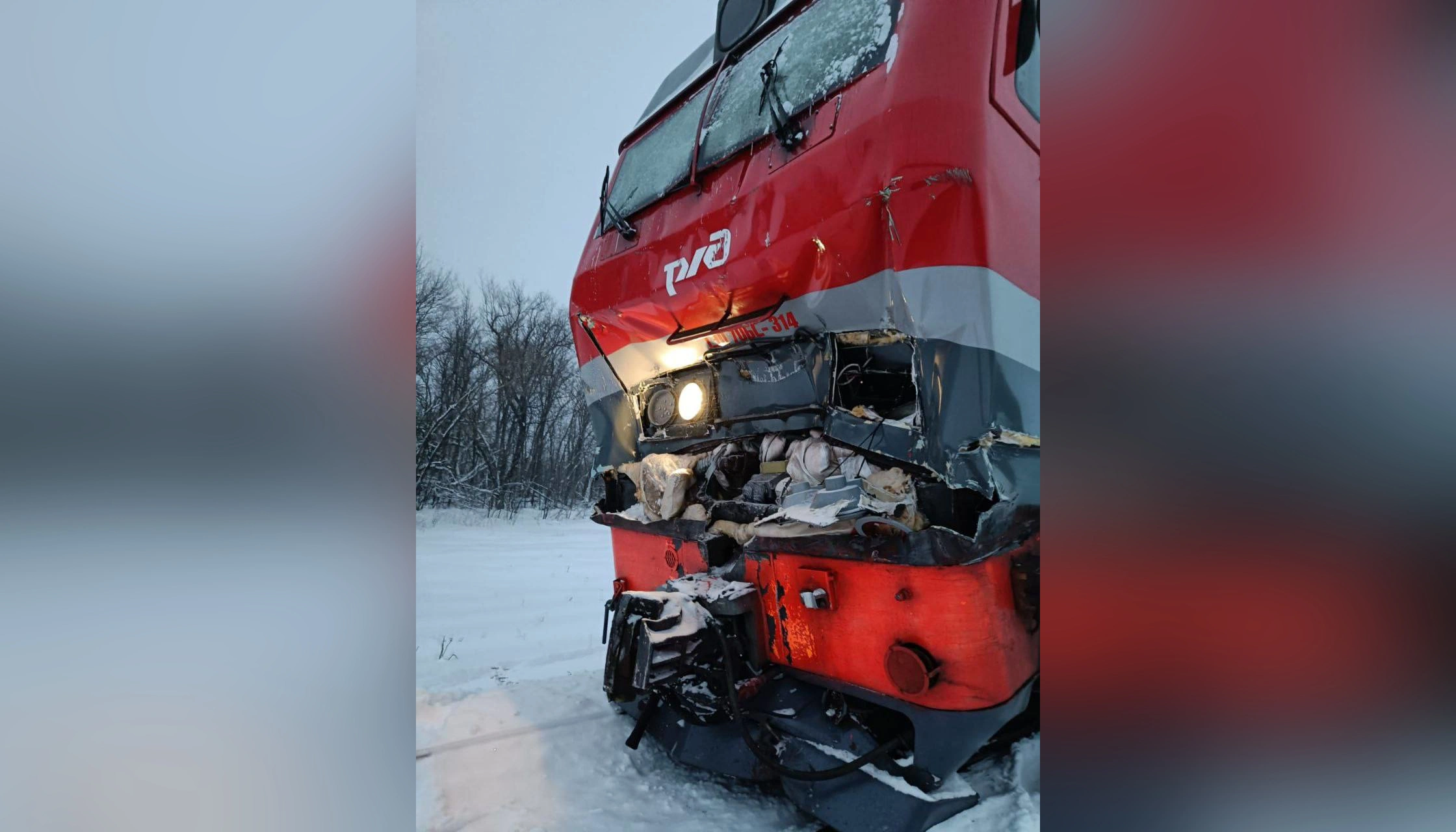 Появилось видео с места столкновения поездов под Ульяновском с 25  пострадавшими | Ямал-Медиа