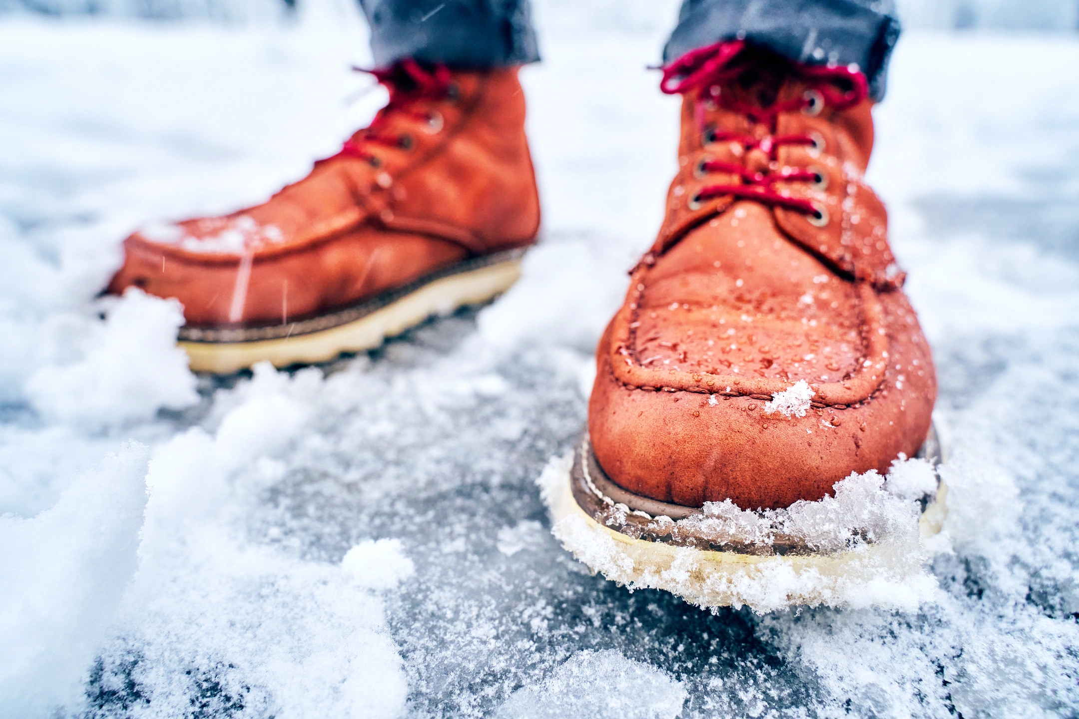 Как сделать, чтобы обувь не скользила зимой