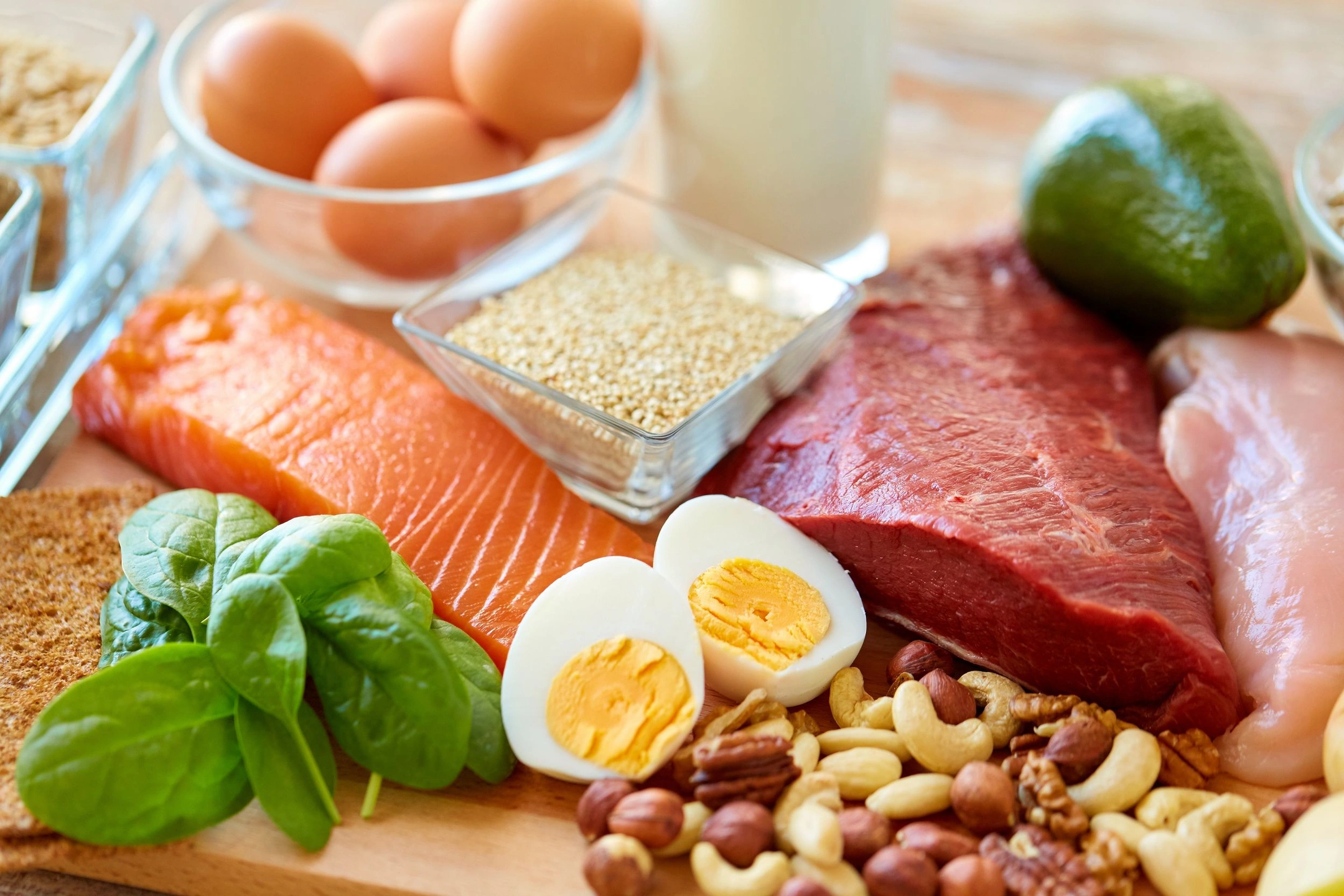 Daily Mail: поддержать прочность костей и мышечную массу позволит белковая диета