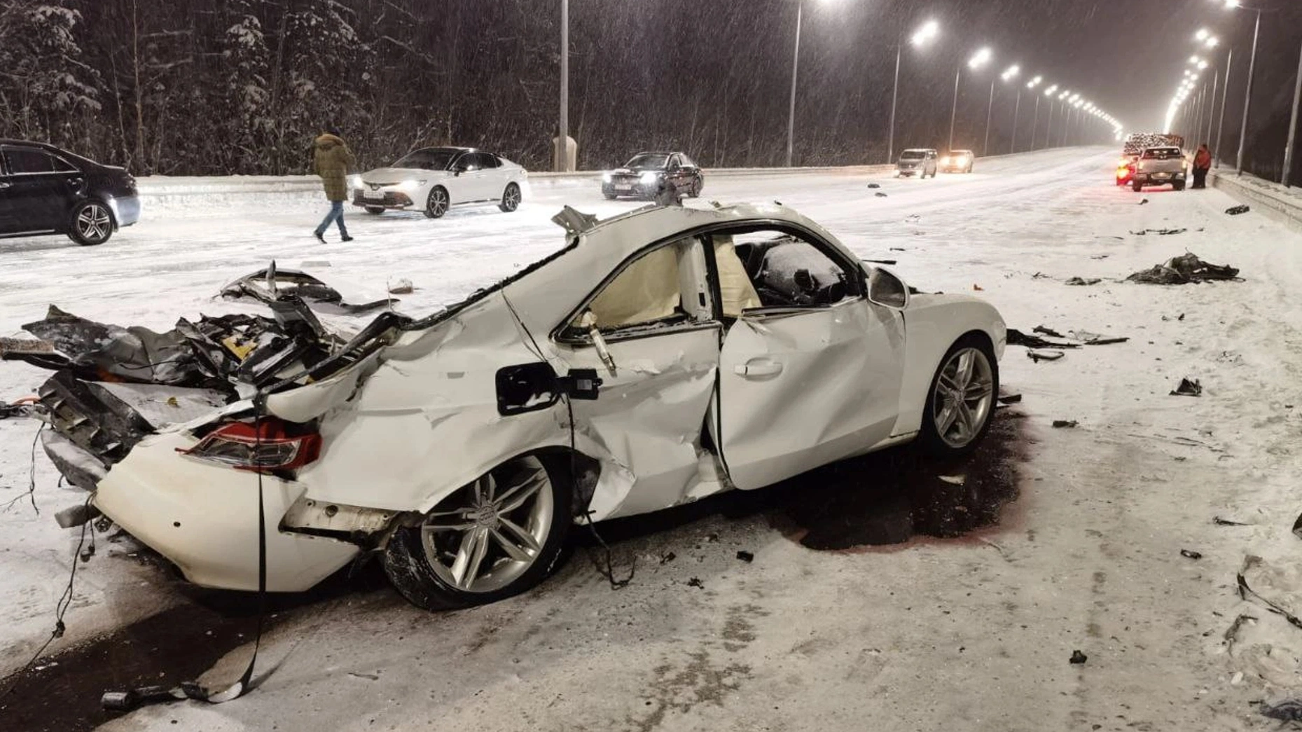 Скончались до приезда скорой: стали известны подробности смертельного ДТП в Новом  Уренгое | Ямал-Медиа