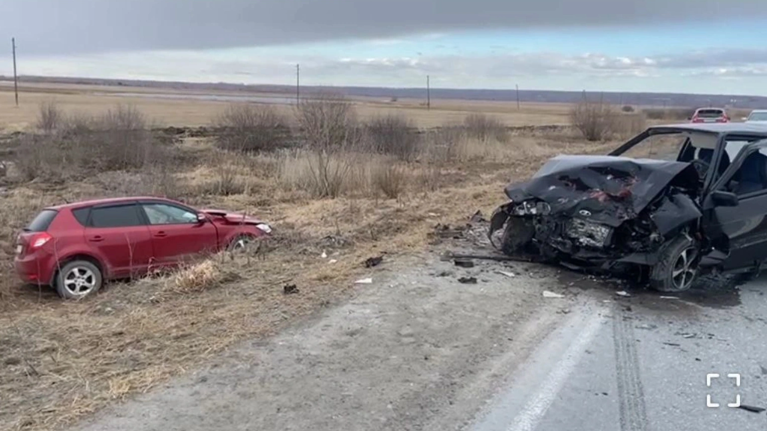 Двое детей и взрослый попали в больницу после ДТП под Ишимом | Ямал-Медиа