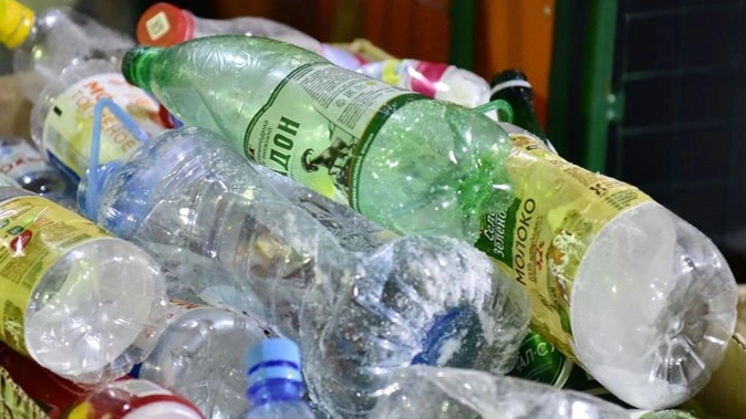 Экологичный фандомат в Ноябрьске принял 100 тысяч емкостей из-под напитков