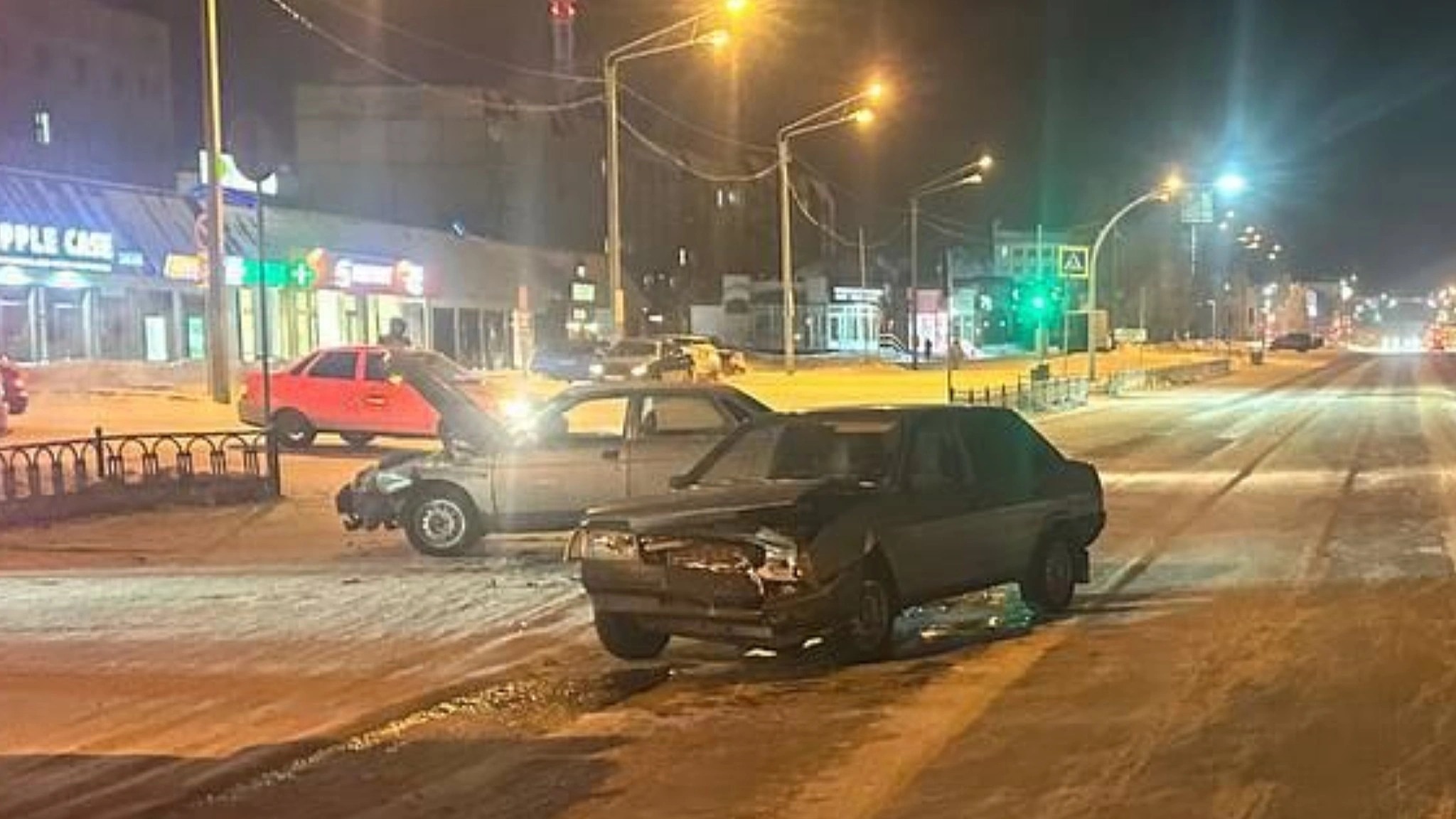 В Ноябрьске выясняют обстоятельства дорожной аварии с пострадавшим